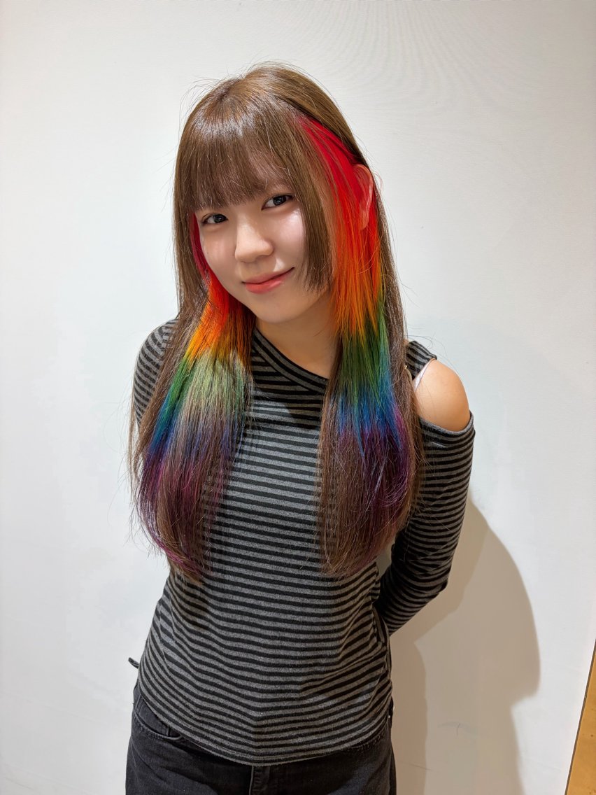ロング ヘアカラー トリートメント ill/ハイトーン カラー/塩崎聖奈のヘアスタイル