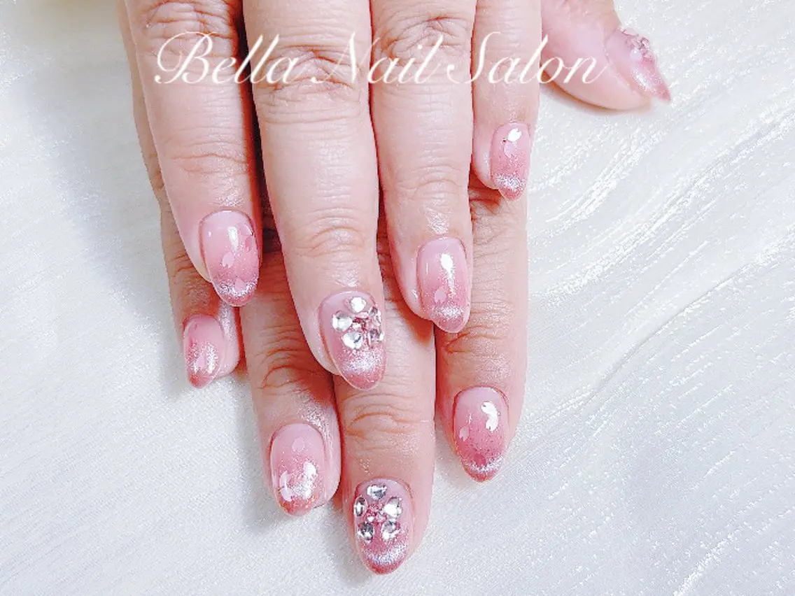 ネイル ハンドネイル Bella Nail Salonパラジェルのネイルデザイン