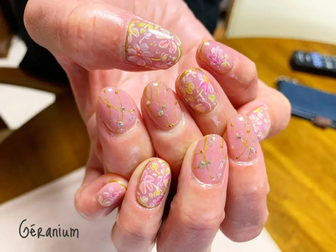 ネイル ハンドネイル GéRanium Harukaのネイルデザイン