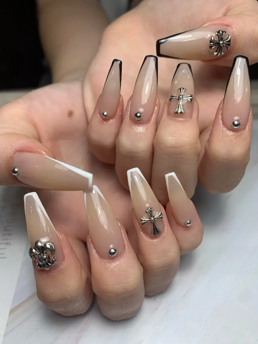 ネイル akina nailsのネイルデザイン