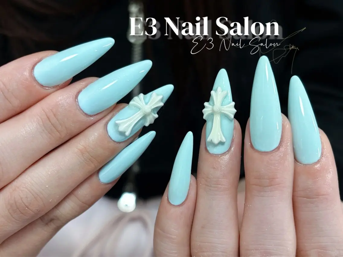 ネイル 桜ネイル フレンチネイル ジェルネイル ガラスフレンチ グラデーション ハンドネイル E3 Nail Salonのネイルデザイン