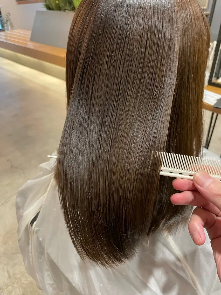 ロング カット ヘアカラー 藤戸 美のヘアスタイル