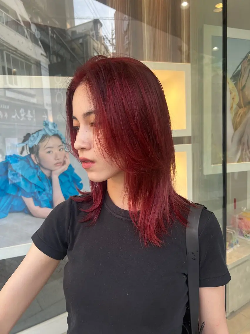 セミロング カラー ブリーチ ブリーチなしカラー ヘアカラー Ⓜ️irai ✮のヘアスタイル
