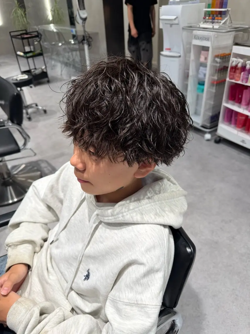 ショート パーマ メンズ カット ヘアカラー パーマ トリートメント 濵本 海斗のヘアスタイル
