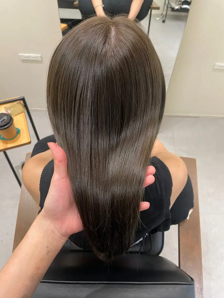ロング カラー ヘアカラー JURI /HUIのヘアスタイル