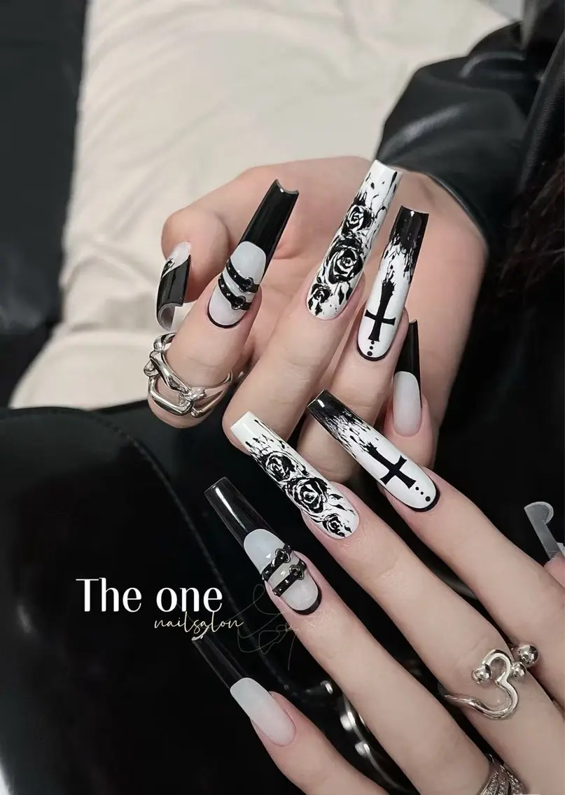 ネイル THE ONE 杉山のネイルデザイン