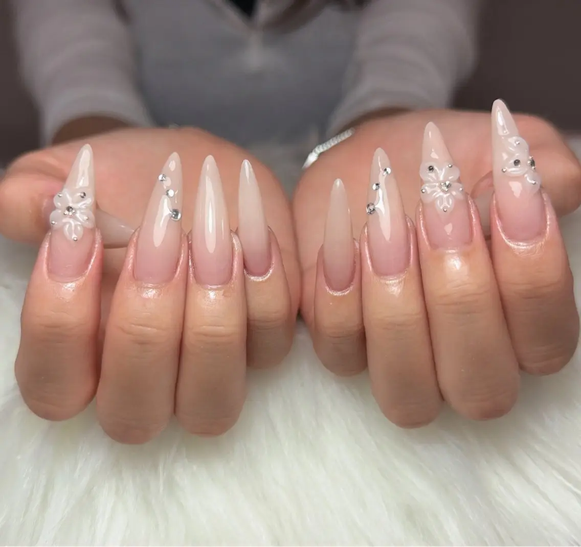 ロング 韓国風ヘア ハンドネイル Kiwami nailsalonのネイルデザイン