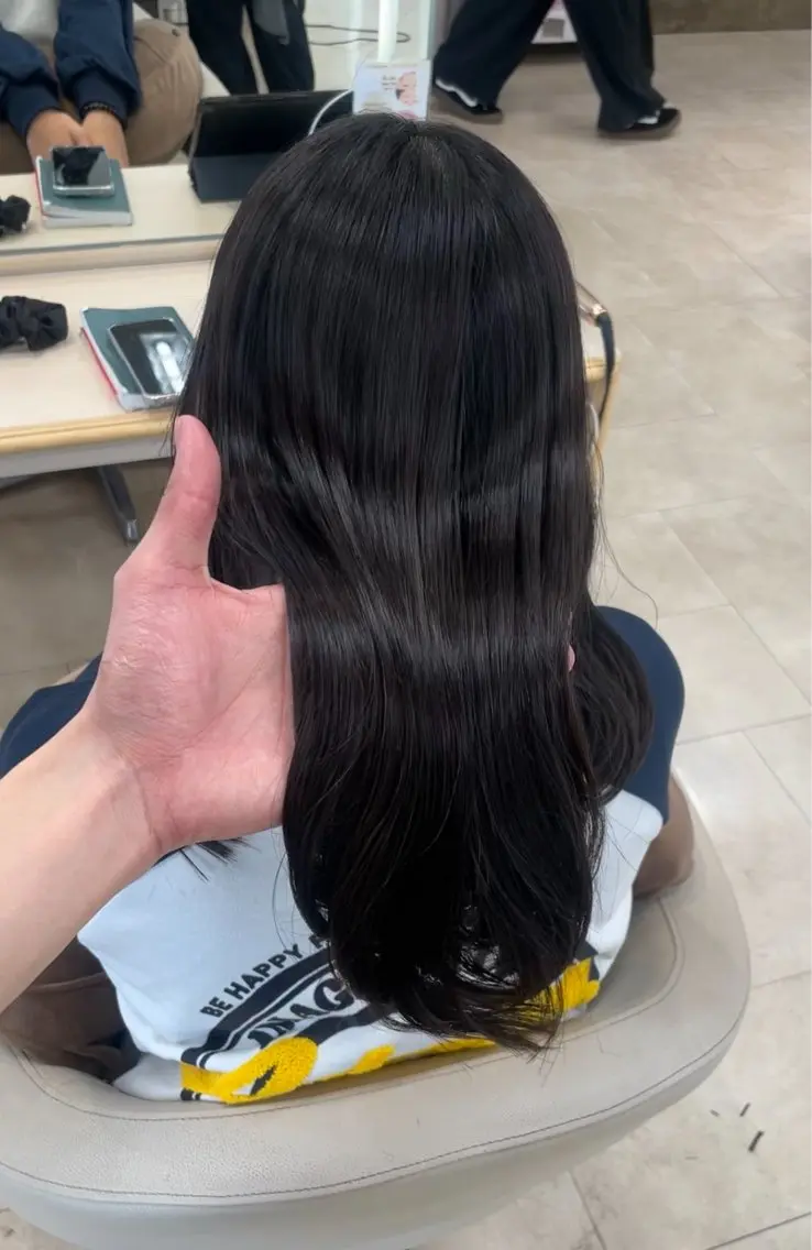 ロング シャドウパーマ／骨格 矯正カット　トモキのヘアスタイル