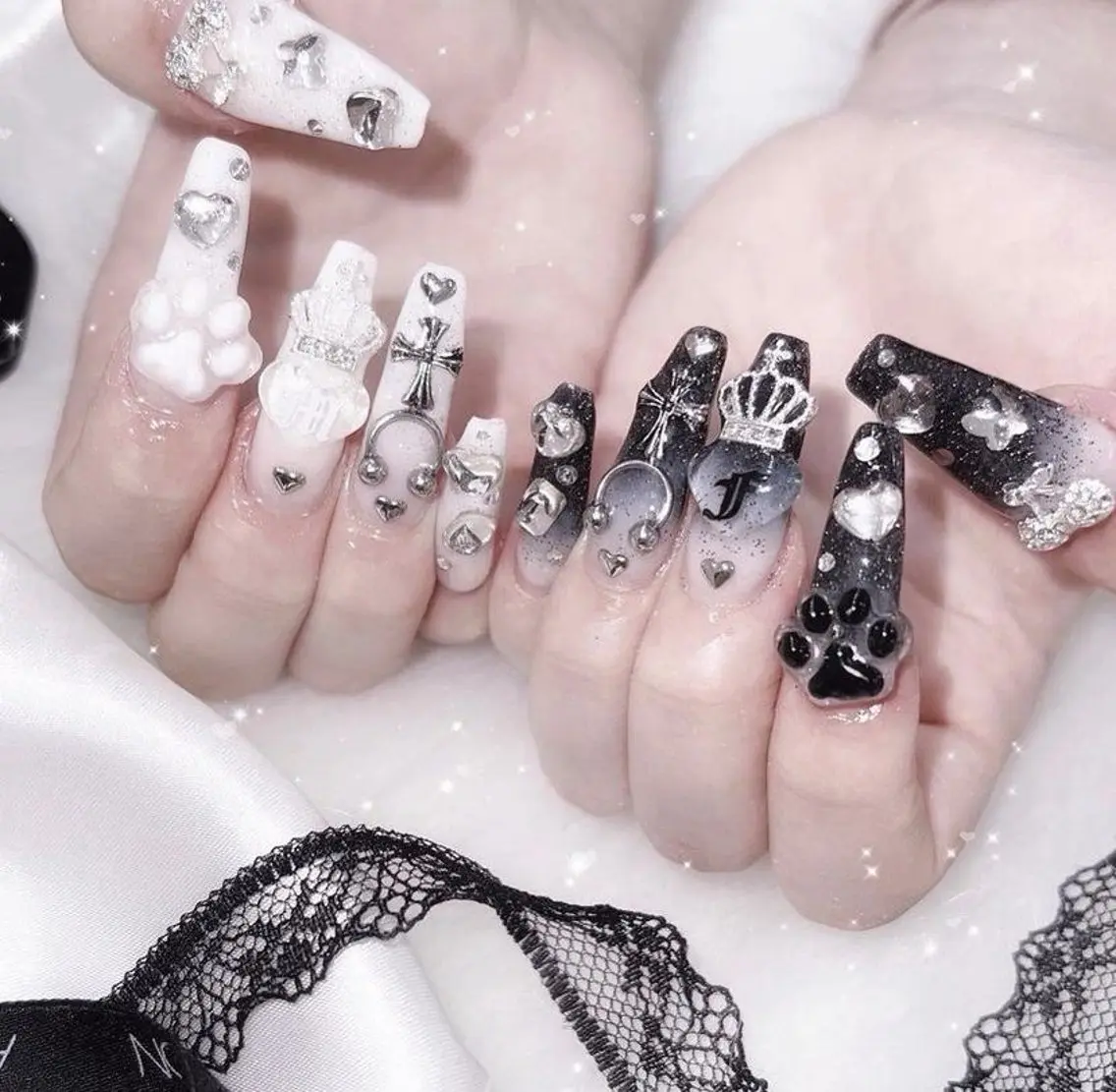 ネイル 長さ出し ハロウィン マグネットネイル ミラーネイル ネイルチップ Lee Nails チップ長さだし専門店のネイルデザイン