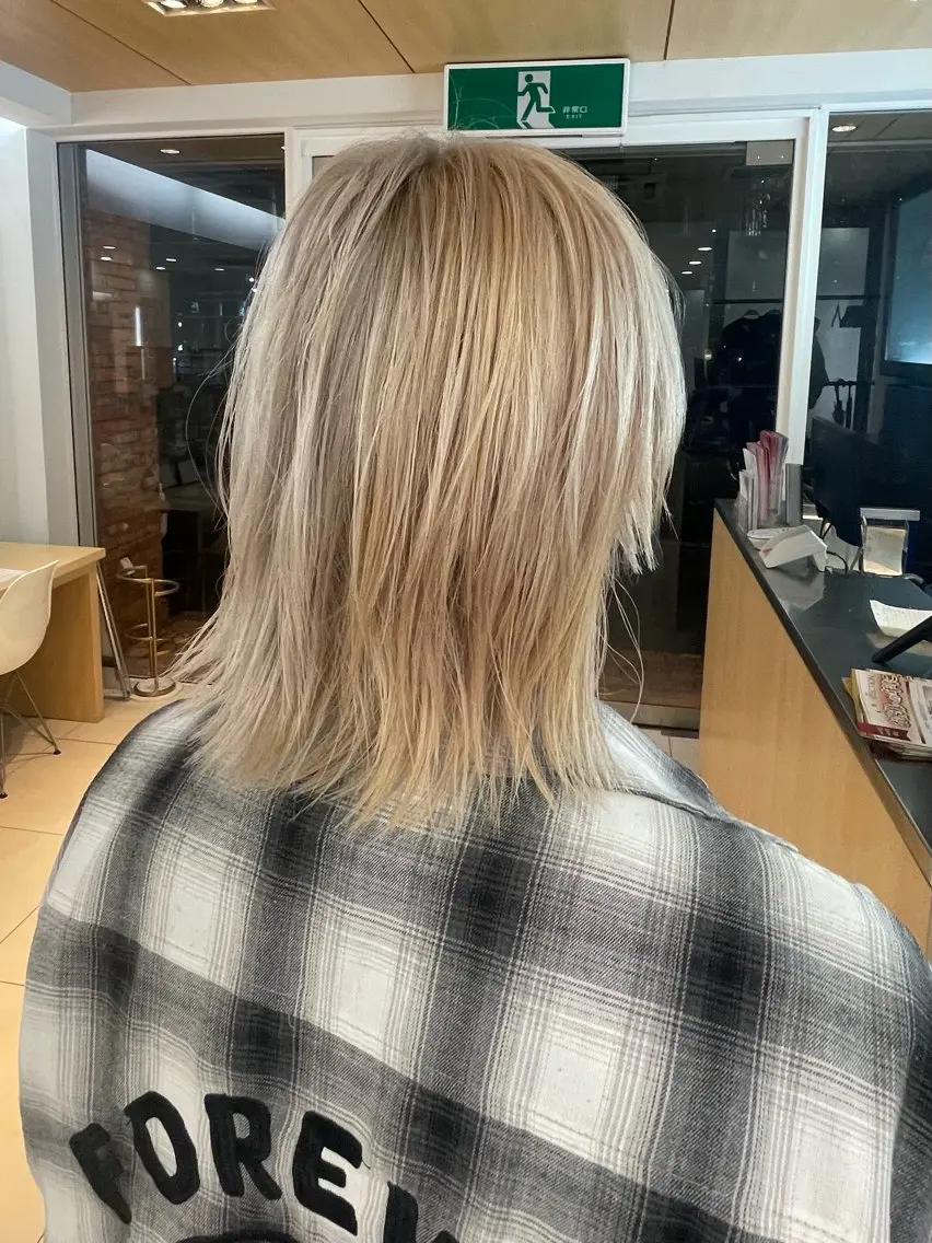 セミロング ❤︎韓国レイヤー❤︎ アカリのヘアスタイル