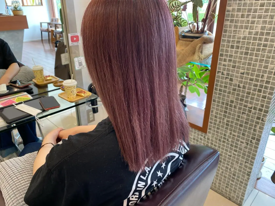 ミディアム カラー ブリーチ 透明感カラー ピンクカラー カット ヘアカラー トリートメント 鈴木 翔梧のヘアスタイル