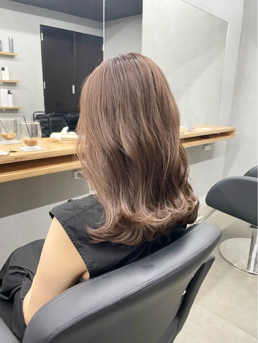 ミディアム カット ヘアカラー トリートメント ひより ／novusのヘアスタイル