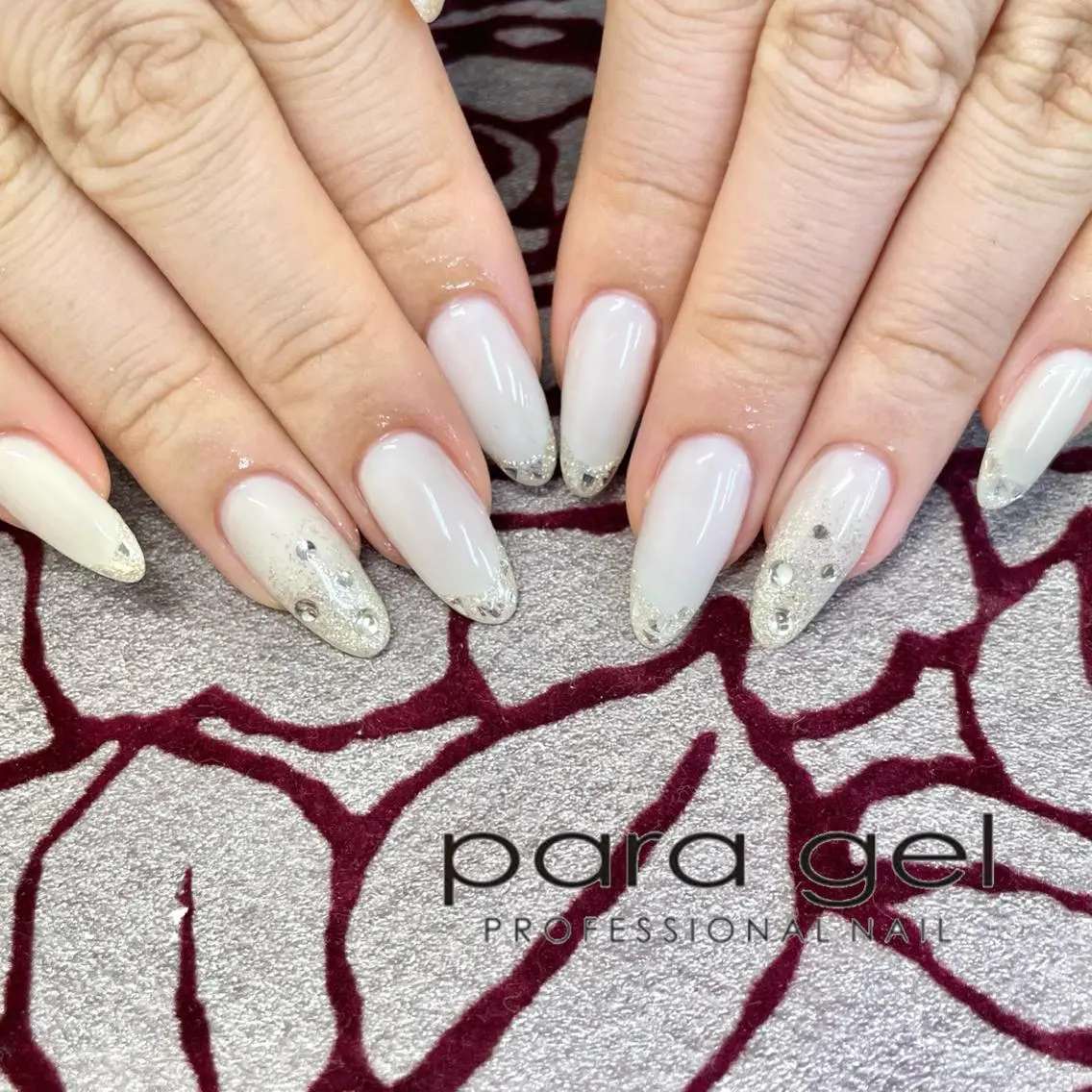 ネイル フレンチネイル ガラスフレンチ ハンドネイル Bianca🎀 ONODERAのネイルデザイン