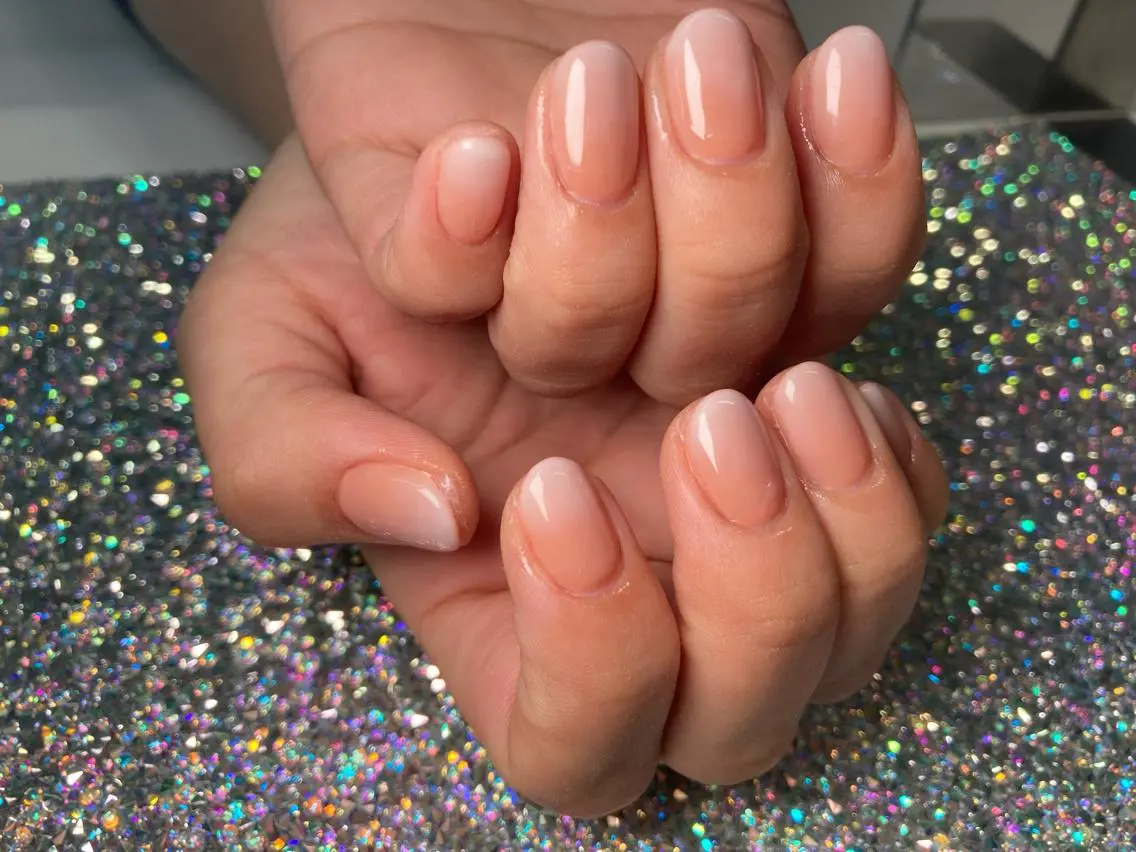 ※Hand※白グラデーション••••••¥5500の写真