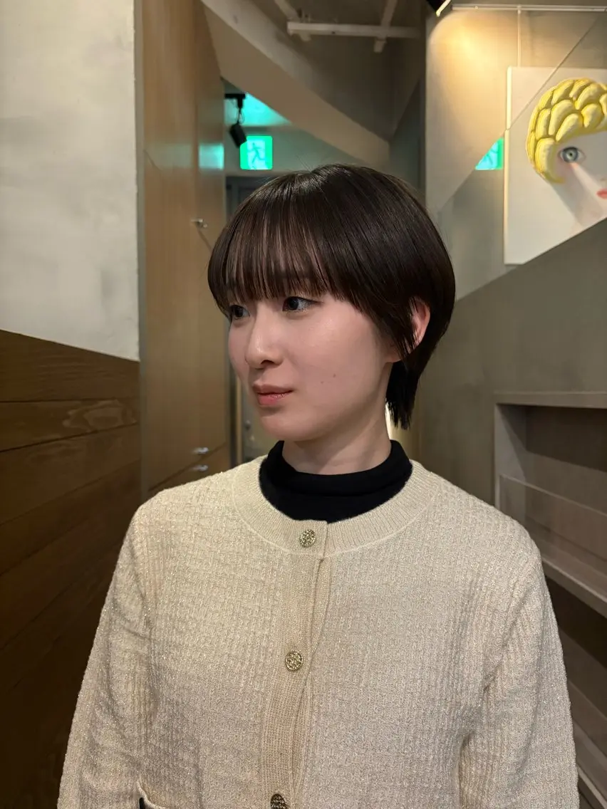 ショート カラー パーマ 抜け感レイヤーカット 🐄Hanakaのヘアスタイル