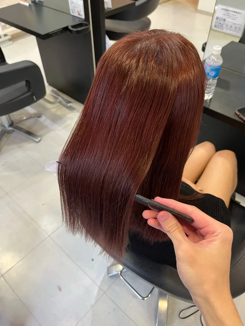 セミロング カラー ヘアカラー 諸岡 玲のヘアスタイル