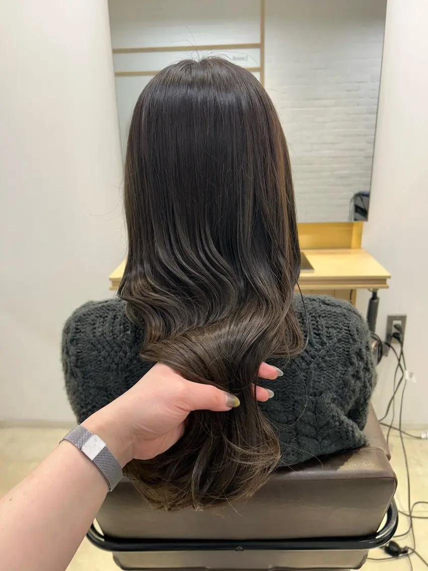 ロング カット ヘアカラー トリートメント 盛れるhair⟡.· 石川梨央のヘアスタイル
