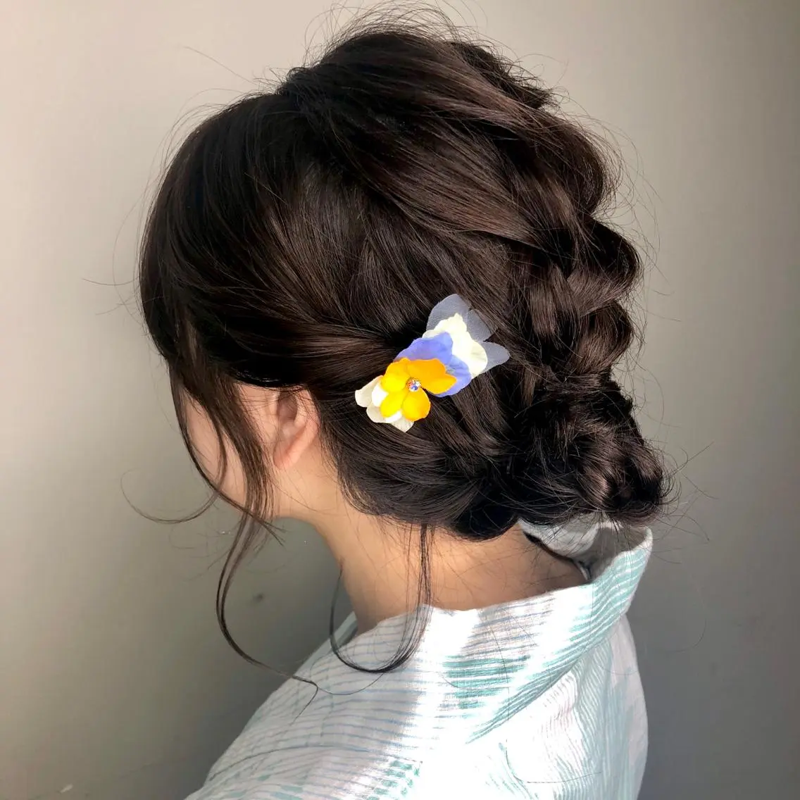 ミディアム パーマ ヘアアレンジ KONOMI スタイリストのヘアスタイル