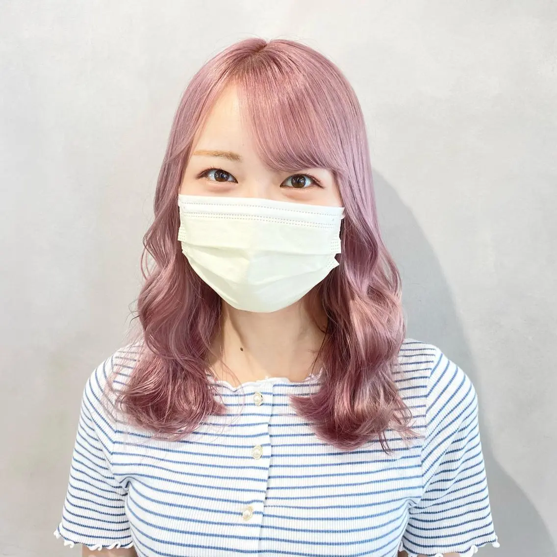 セミロング カラー ヘアカラー 🩵ブリーチカラー MIORI🩵のヘアスタイル