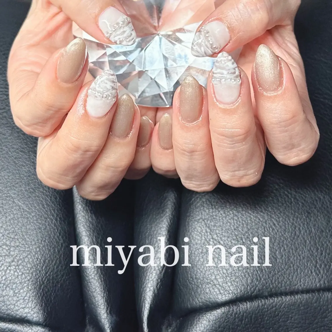 ネイル ジェルネイル ゴールド 持ち込み ハンドネイル miyabi nail 桂川駅近くのネイルデザイン