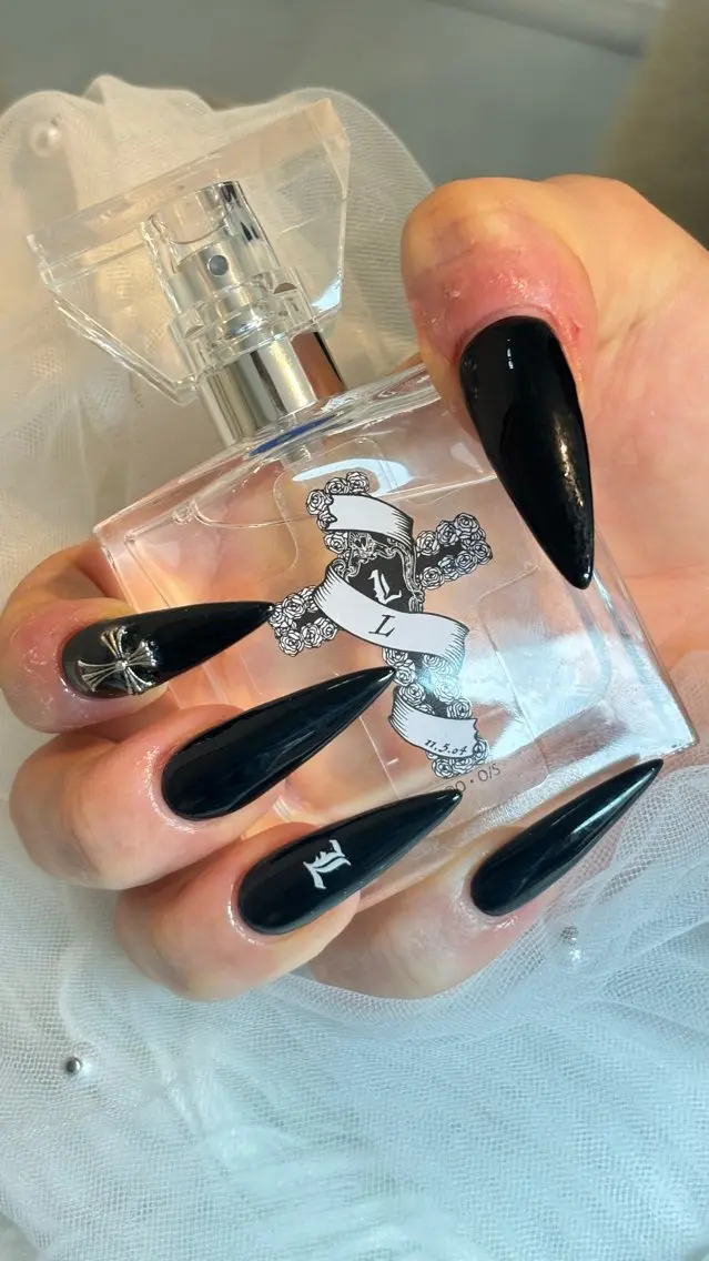 ネイル キラキラネイル 韓国ネイル マグネットネイル 夏ネイル ワンホンネイル ハンドネイル Sully Nail Labのネイルデザイン