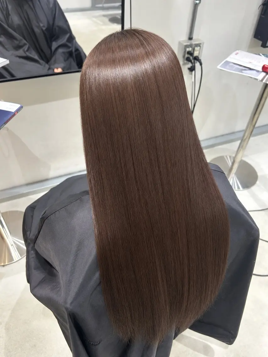 ロング 縮毛矯正 iris🌙 miyuのヘアスタイル