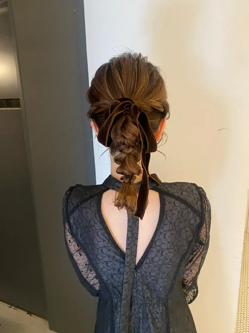 セミロング ヘアセット みやけ ひなのヘアスタイル