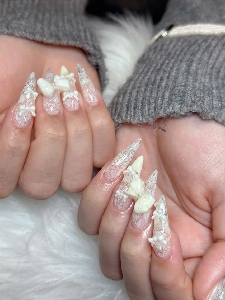 ネイル アートネイル ジェルネイル ニュアンスネイル シンプルネイル ネイルチップ ハンドネイル Lisa Nail Salonのネイルデザイン