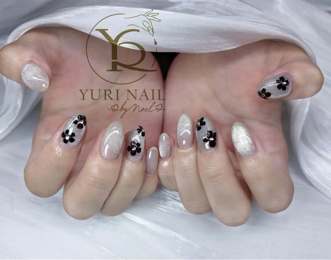 ネイル ハンドネイル フットネイル ハンドケア YURI Nail NARITAのネイルデザイン