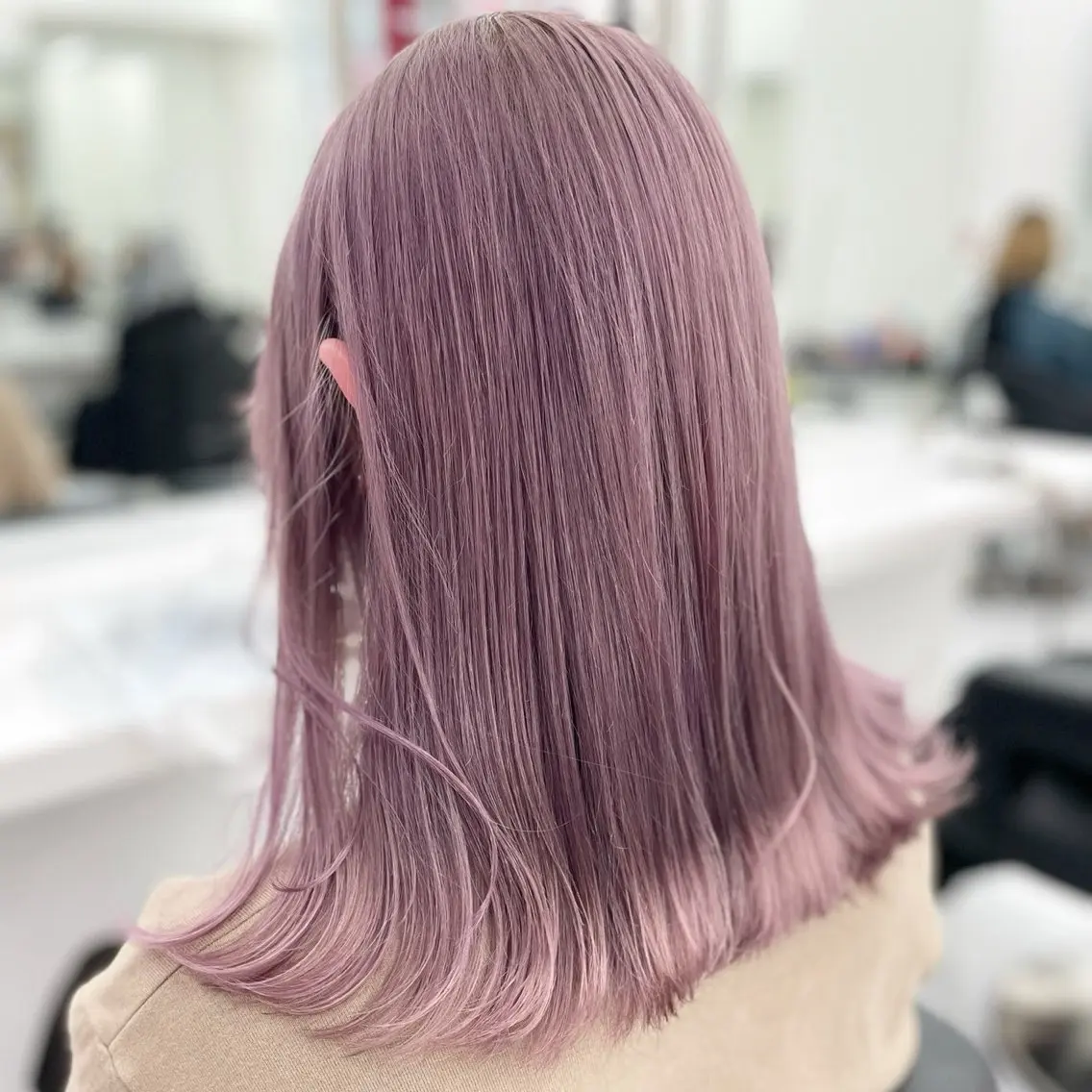 ミディアム 🍀yuria/ハイ トーン/ペールカラーのヘアスタイル
