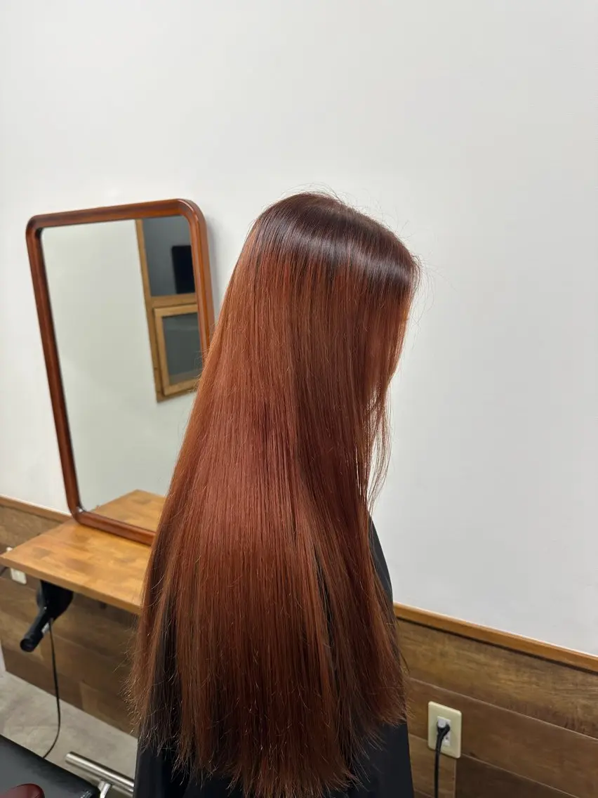 ロング カラー ブリーチ グラデーションカラー オレンジ レッドカラー ヘアカラー トリートメント CERISIER7 まさきのヘアスタイル
