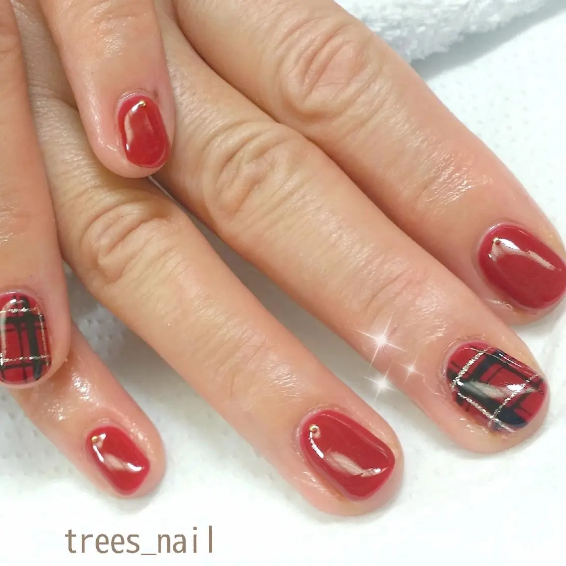 ネイル アートネイル 赤色 trees_ nailのネイルデザイン