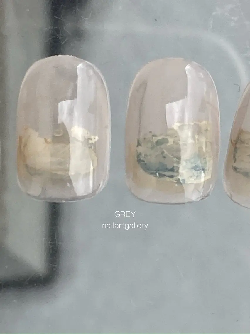 ネイル アートネイル 【GREY】 TAIRAのネイルデザイン