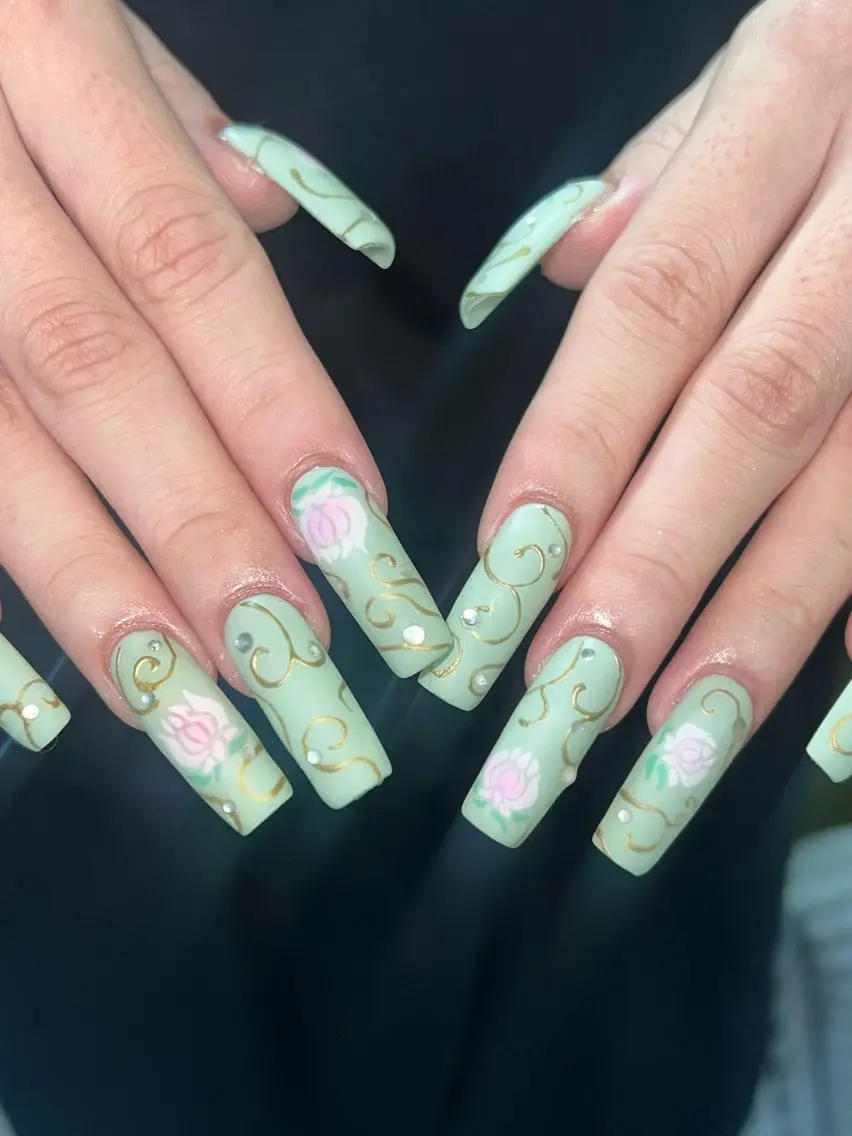ネイル ハンドネイル フットネイル Hata nail 🎀個性派ニュアンスのネイルデザイン