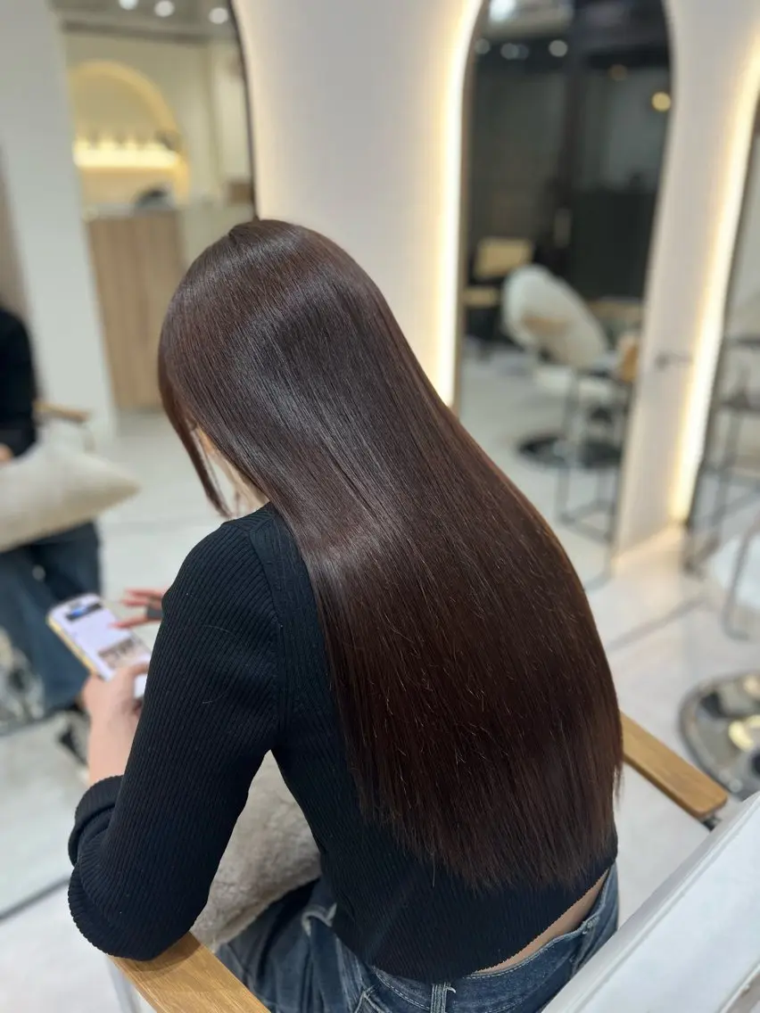 ロング カラー Zina aimiのヘアスタイル
