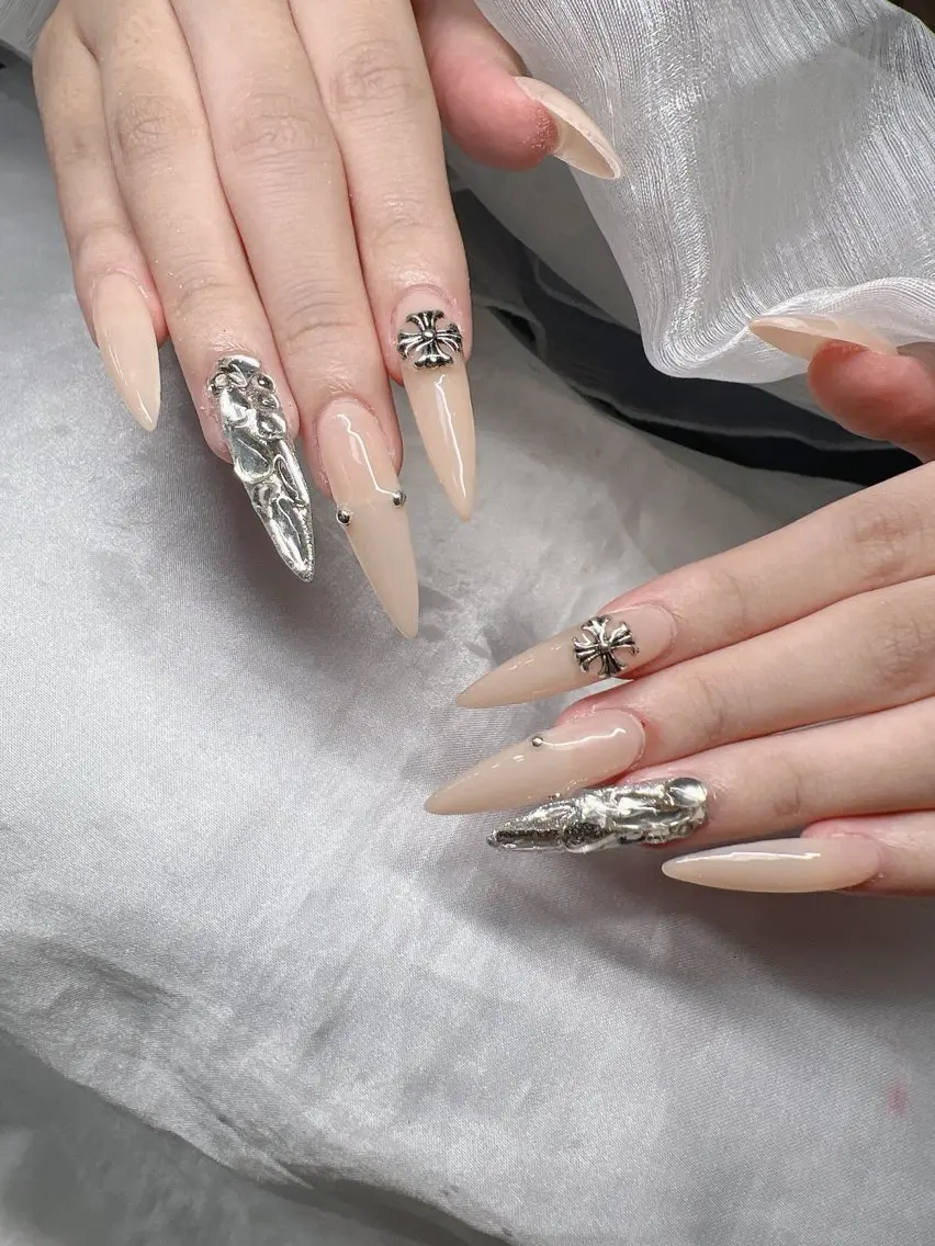 ネイル ハンドネイル Lee Nailsのネイルデザイン