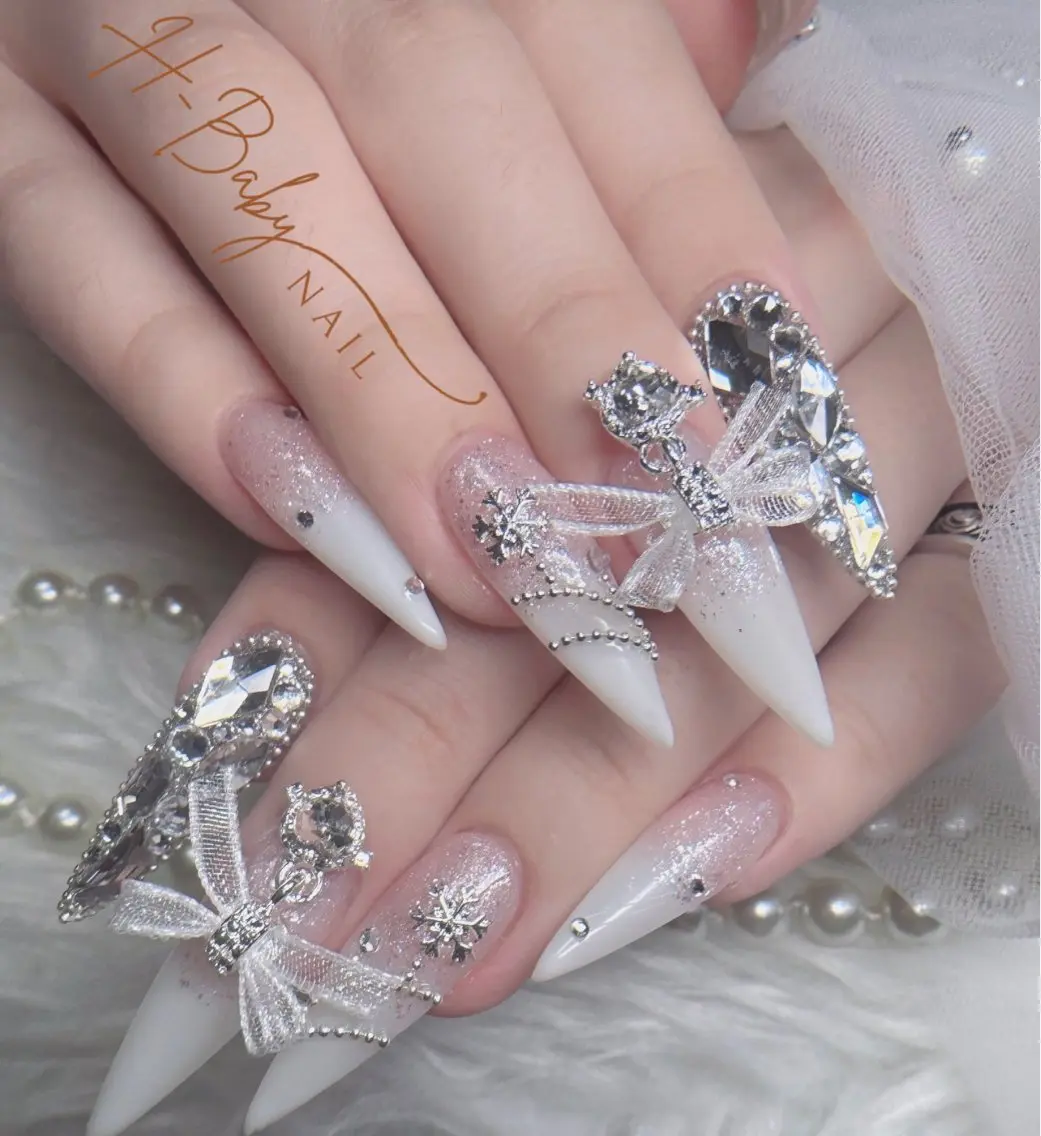 ネイル フレンチネイル ジェルネイル ハロウィン 韓国ネイル マグネットネイル ハンドネイル Hbaby nailのネイルデザイン
