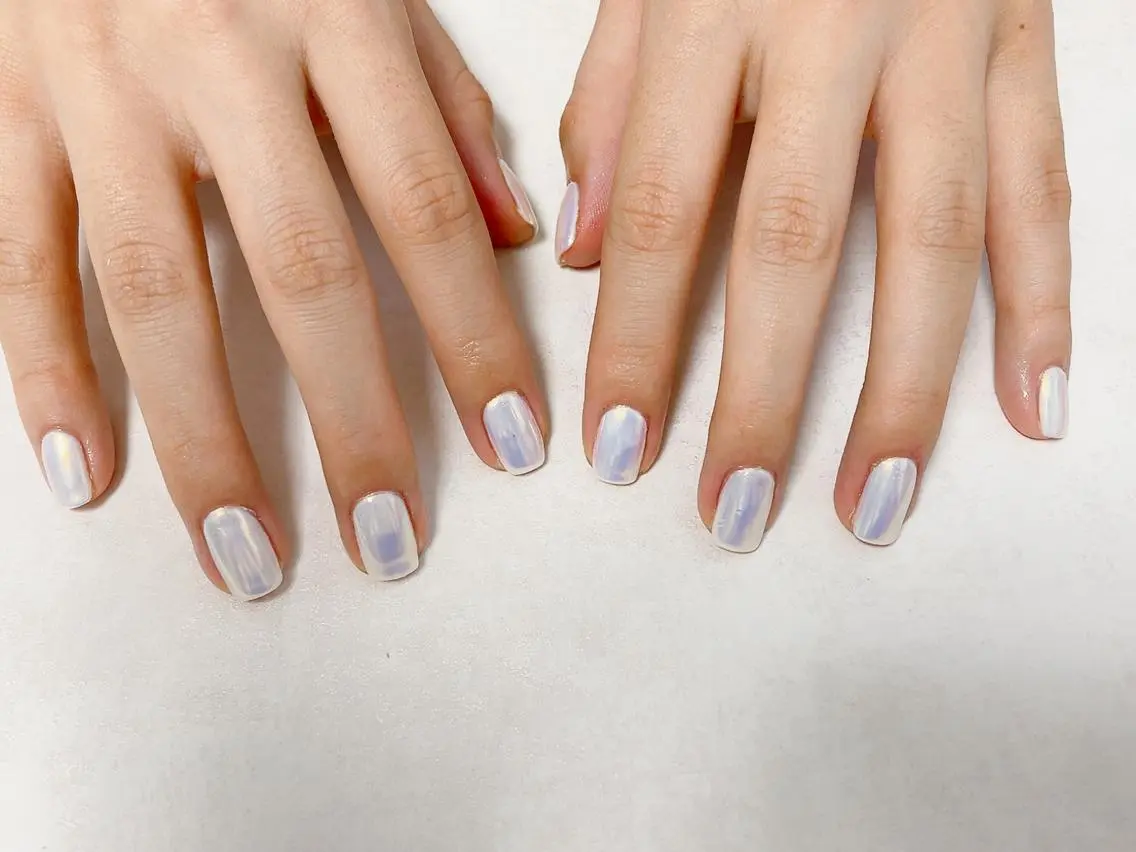 ネイル オーロラネイル フラワーネイル フットネイル フレンチネイル ジェルネイル ハンドネイル mogunail &blowのネイルデザイン