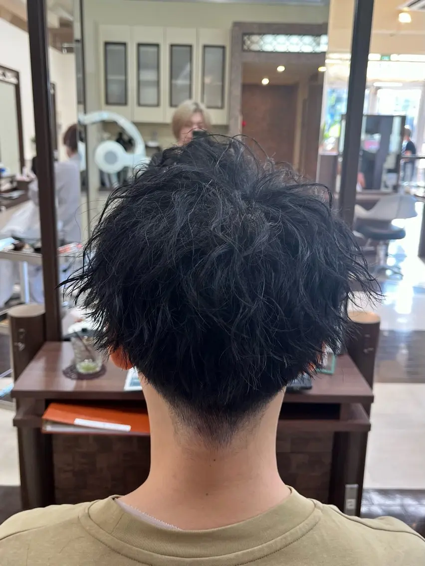 ショート パーマ メンズ メンズパーマ ツイストスパイラルパーマ スパイラルパーマ 🧊メンズ特化🧊 高木航希のヘアスタイル