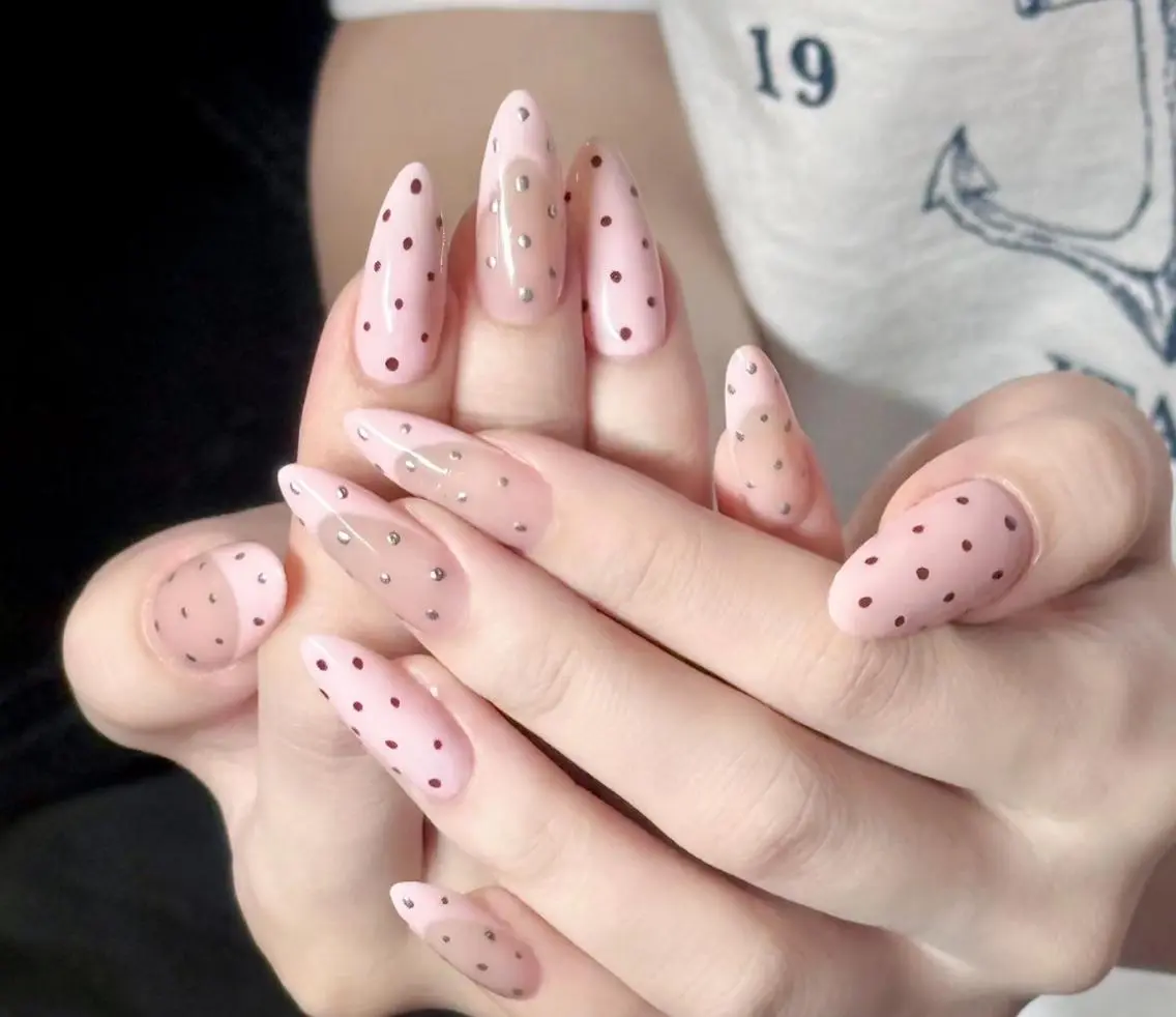 ネイル ハンドネイル 🎀 NaNa_nailのネイルデザイン
