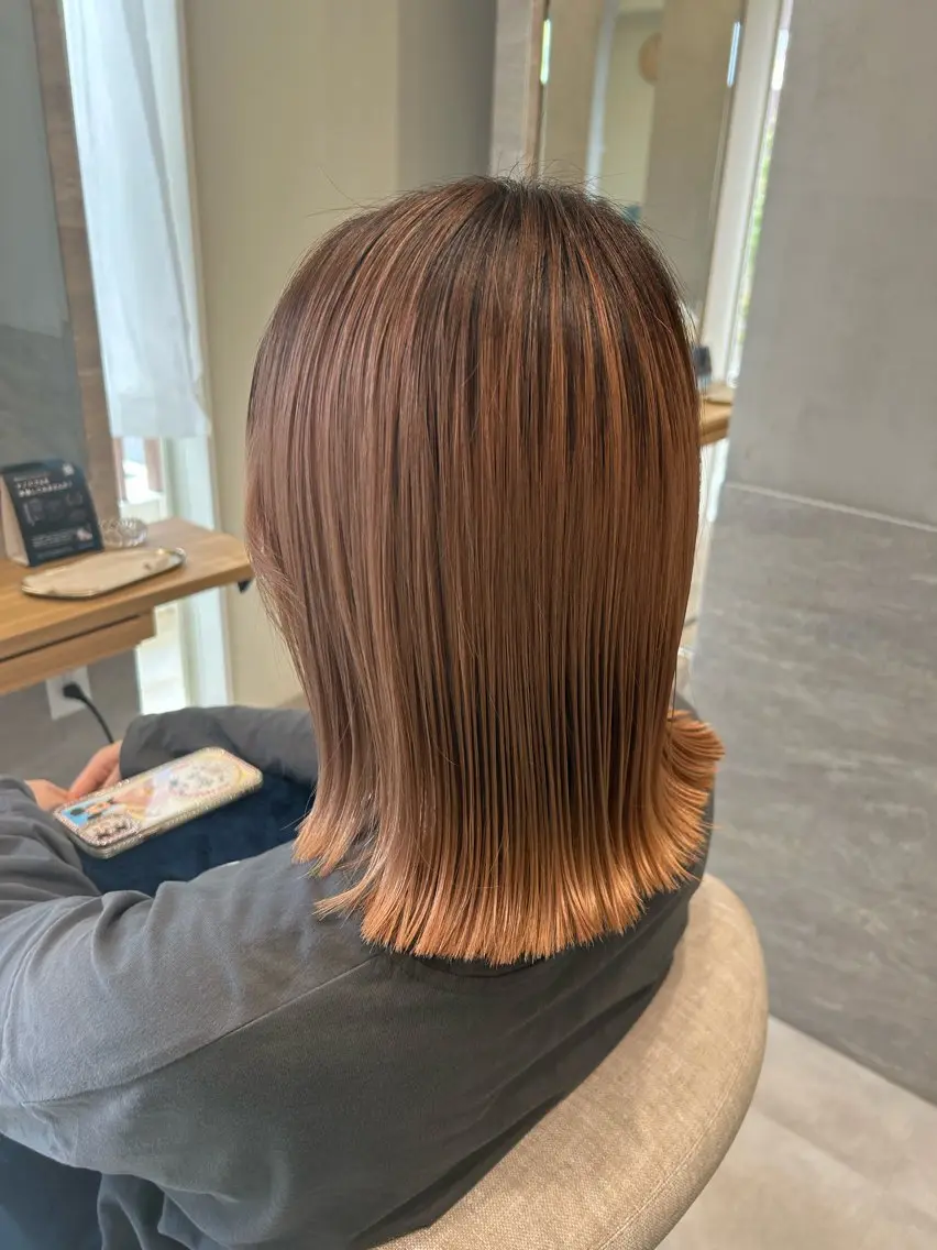 ミディアム 鏡原 実和のヘアスタイル