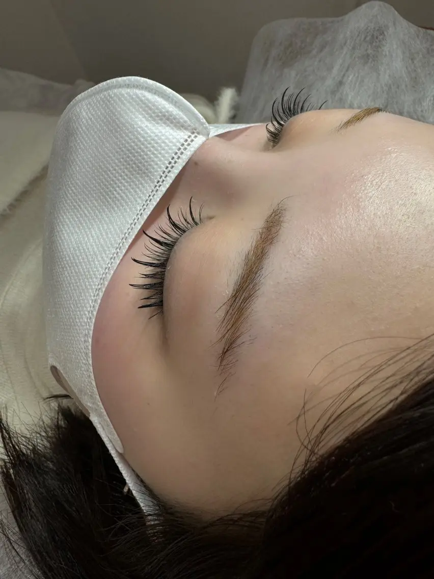 ワンホン(束感)まつエクデザイン💕ナチュラル120🫧の写真