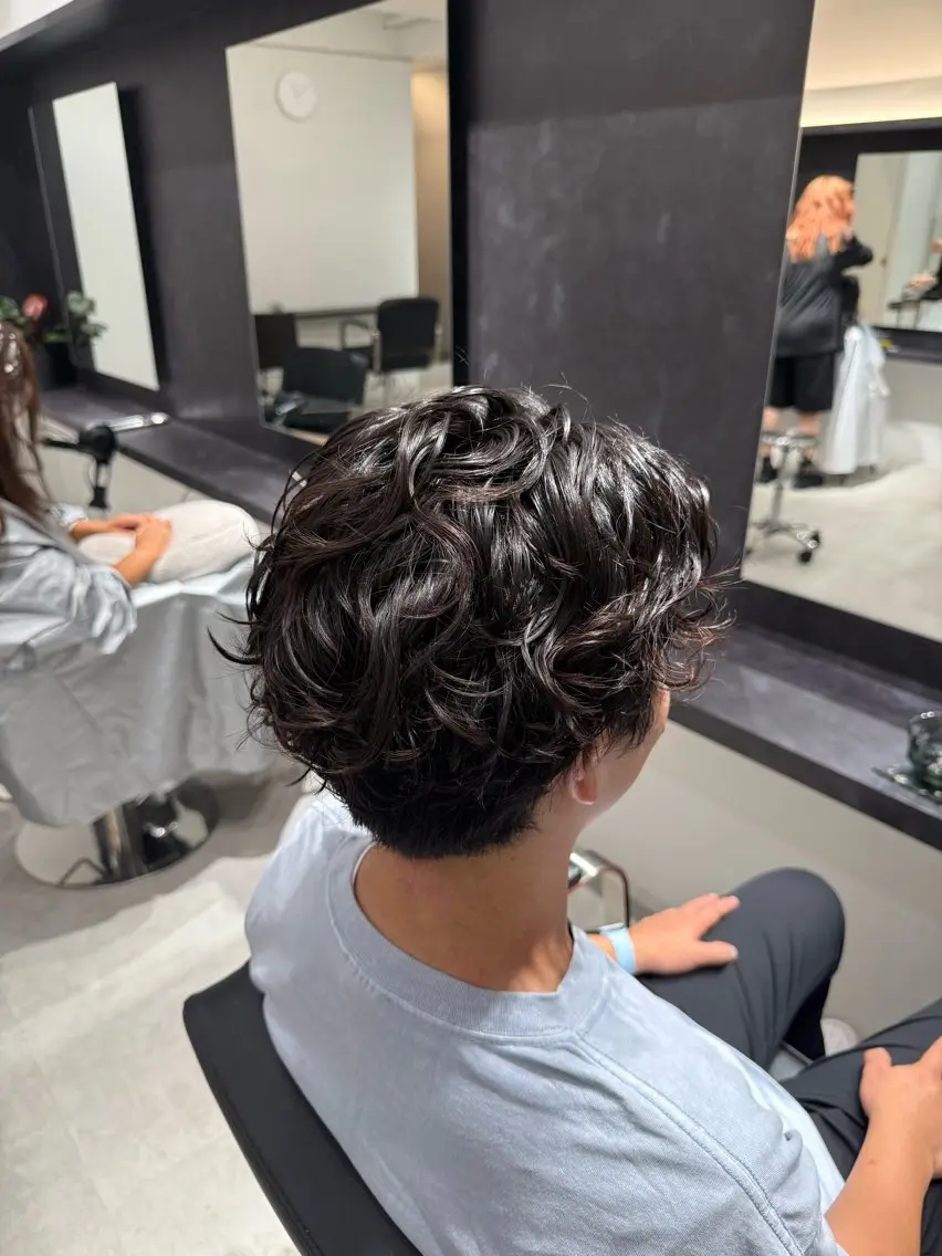 ショート パーマ メンズ メンズパーマ パーマ 山添 鈴花のヘアスタイル
