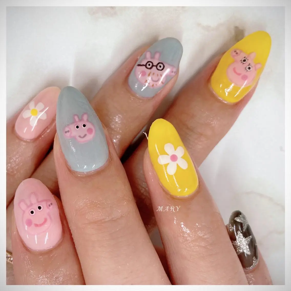 ネイル ニュアンスネイル ワンカラーネイル ハンドネイル Mary nail .narumiのネイルデザイン