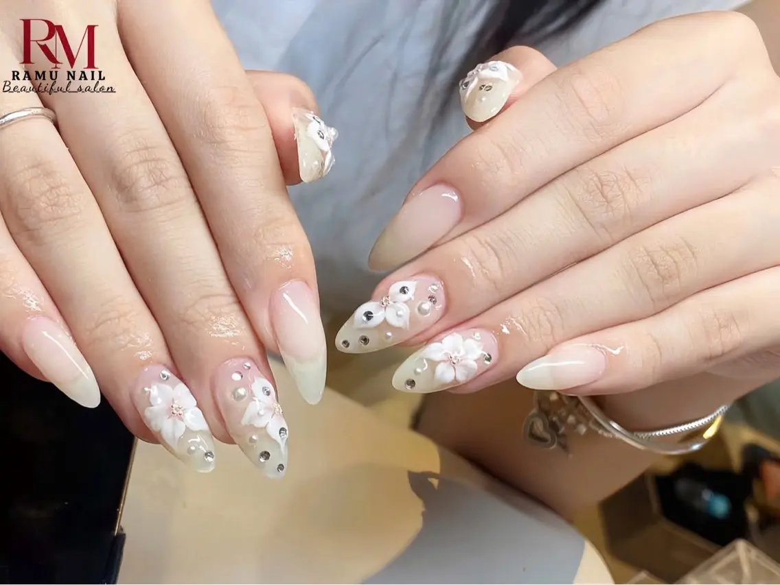 ネイル キラキラネイル マグネットネイル ミラーネイル ピンク 夏ネイル ハンドネイル RAMU Nail 恵比寿店のネイルデザイン