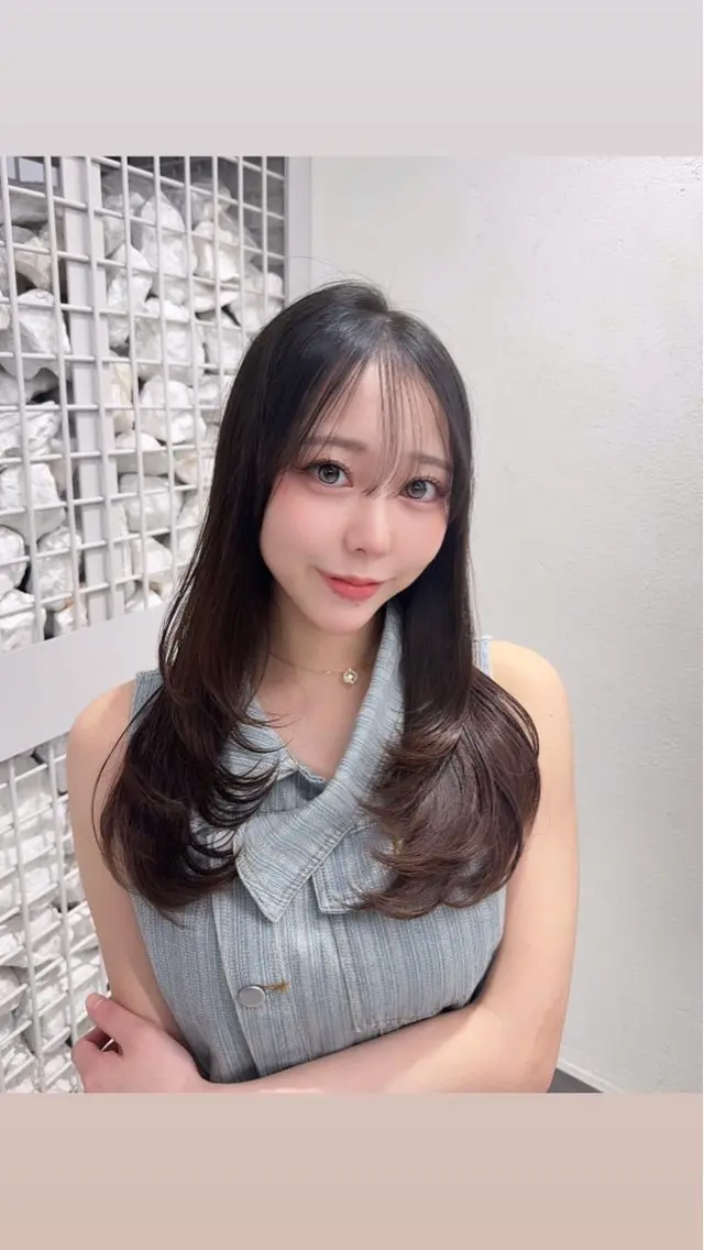ロング 西村 涼のヘアスタイル
