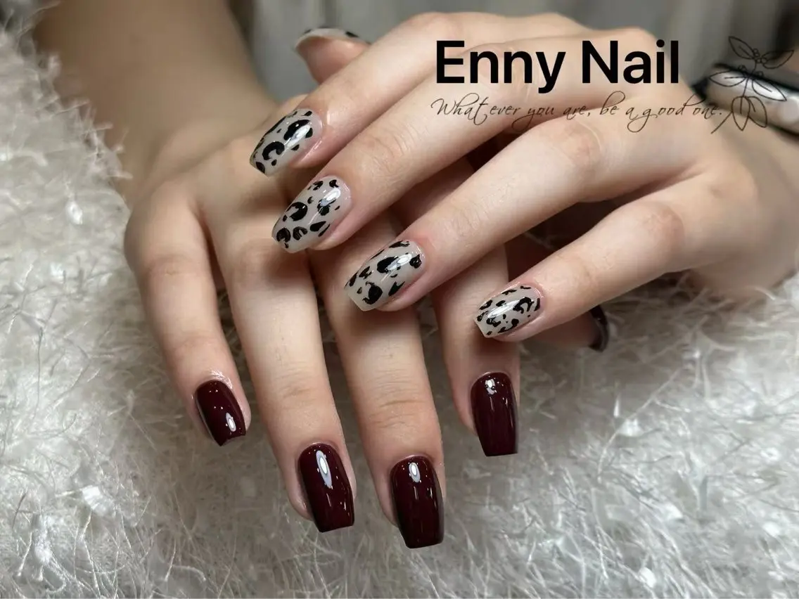ネイル チークネイル フットネイル フレンチネイル ジェルネイル ガラスフレンチ Nailsalon Ennyのネイルデザイン