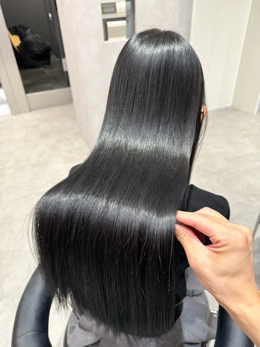 ロング カラー パーマ ヘアアレンジ 髪質改善 縮毛矯正 トリートメント ストレートパーマ 縮毛矯正 トリートメント 縮毛矯正/髪質改善/ ブリーチ毛/木元渓太のヘアスタイル