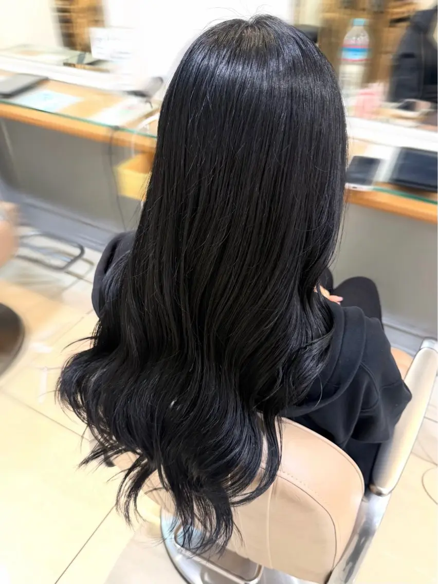 ロング カラー 黒髪 韓国風ヘア ヘアカラー トリートメント 🍒 あゆね🍒/艶カラーのヘアスタイル