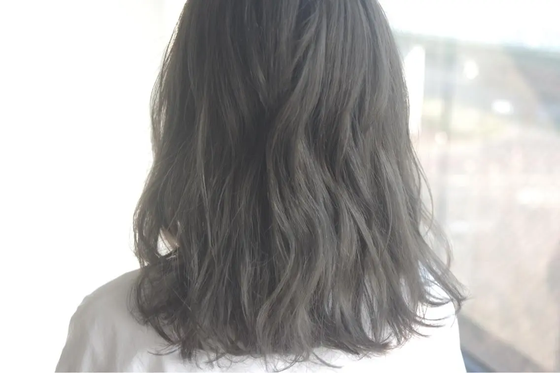 ミディアム カラー 🌈ディレクター🌈 徳松優希のヘアスタイル